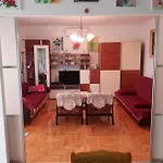 Meri Διαμέρισμα Τρογκίρ